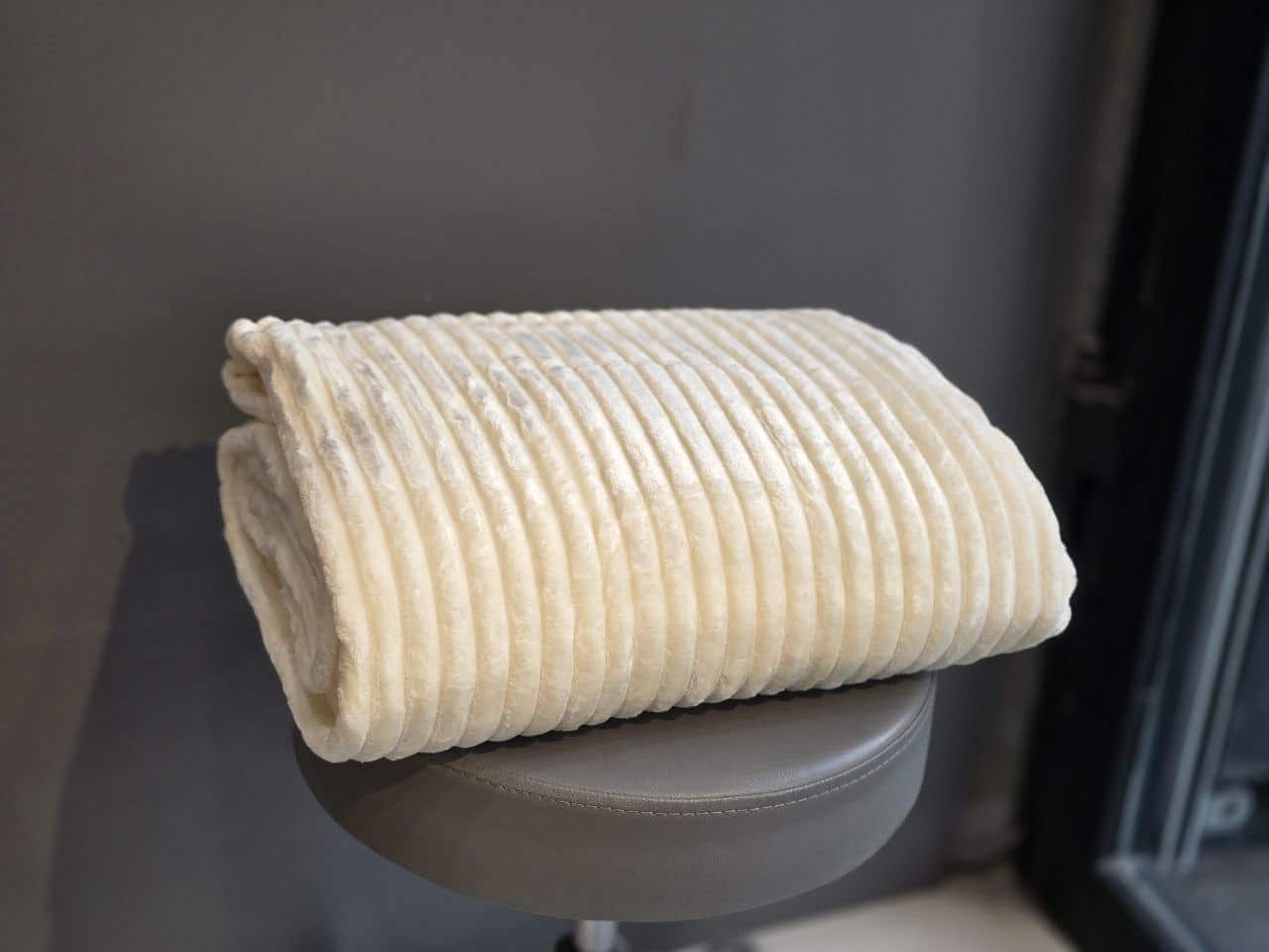 پتو کاترین یکنفره شیری