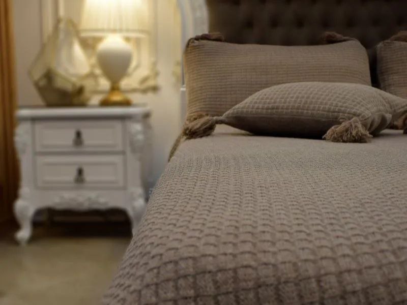 سرویس 5 تکه شال تخت پادینا (روتختی) رنگ زیتونی تیره - Image 2